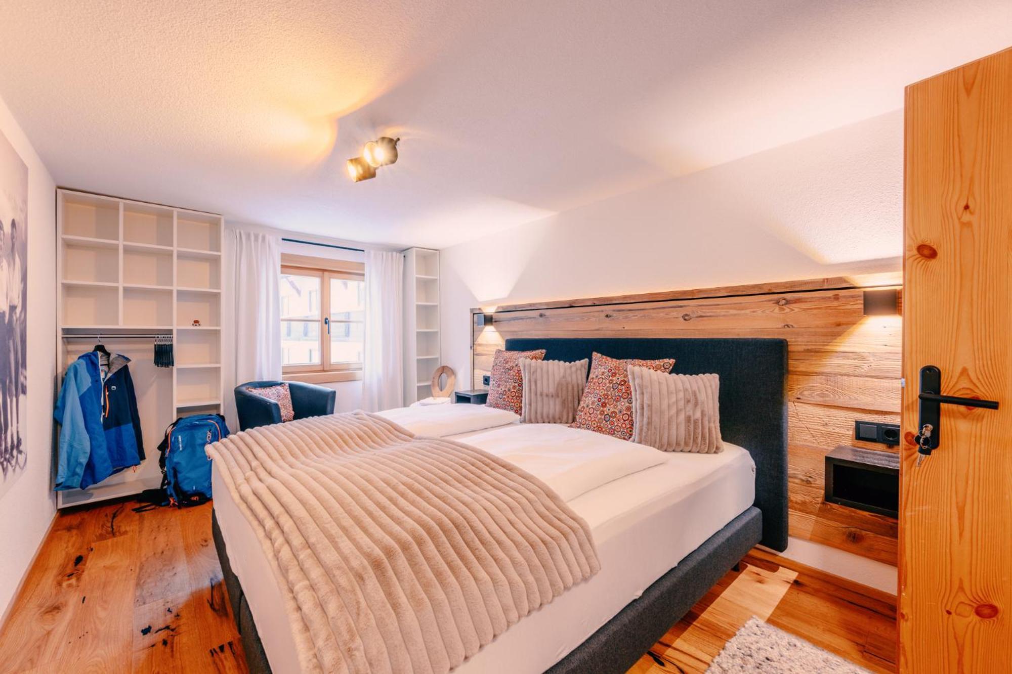 Haus Richard Falch - Inklusive Kostenloser Premium-Sommerkarte Sankt Anton am Arlberg Ngoại thất bức ảnh