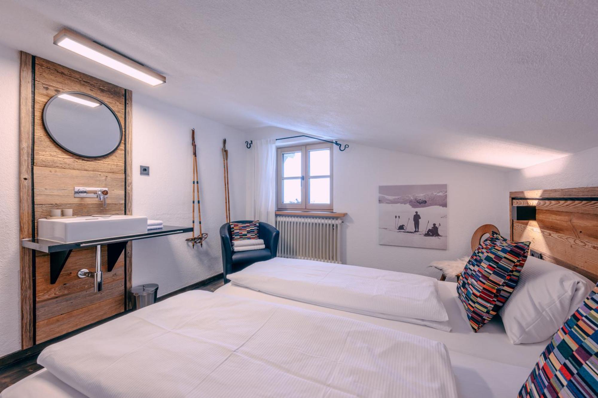 Haus Richard Falch - Inklusive Kostenloser Premium-Sommerkarte Sankt Anton am Arlberg Ngoại thất bức ảnh