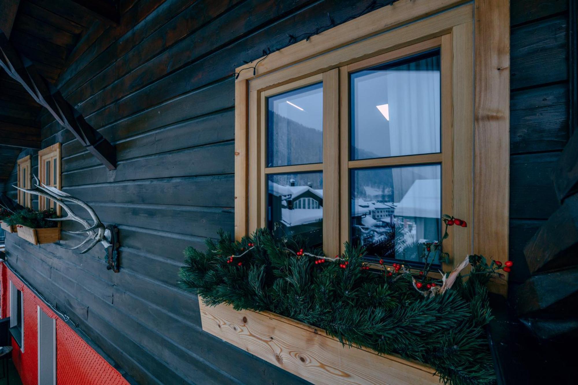 Haus Richard Falch - Inklusive Kostenloser Premium-Sommerkarte Sankt Anton am Arlberg Ngoại thất bức ảnh