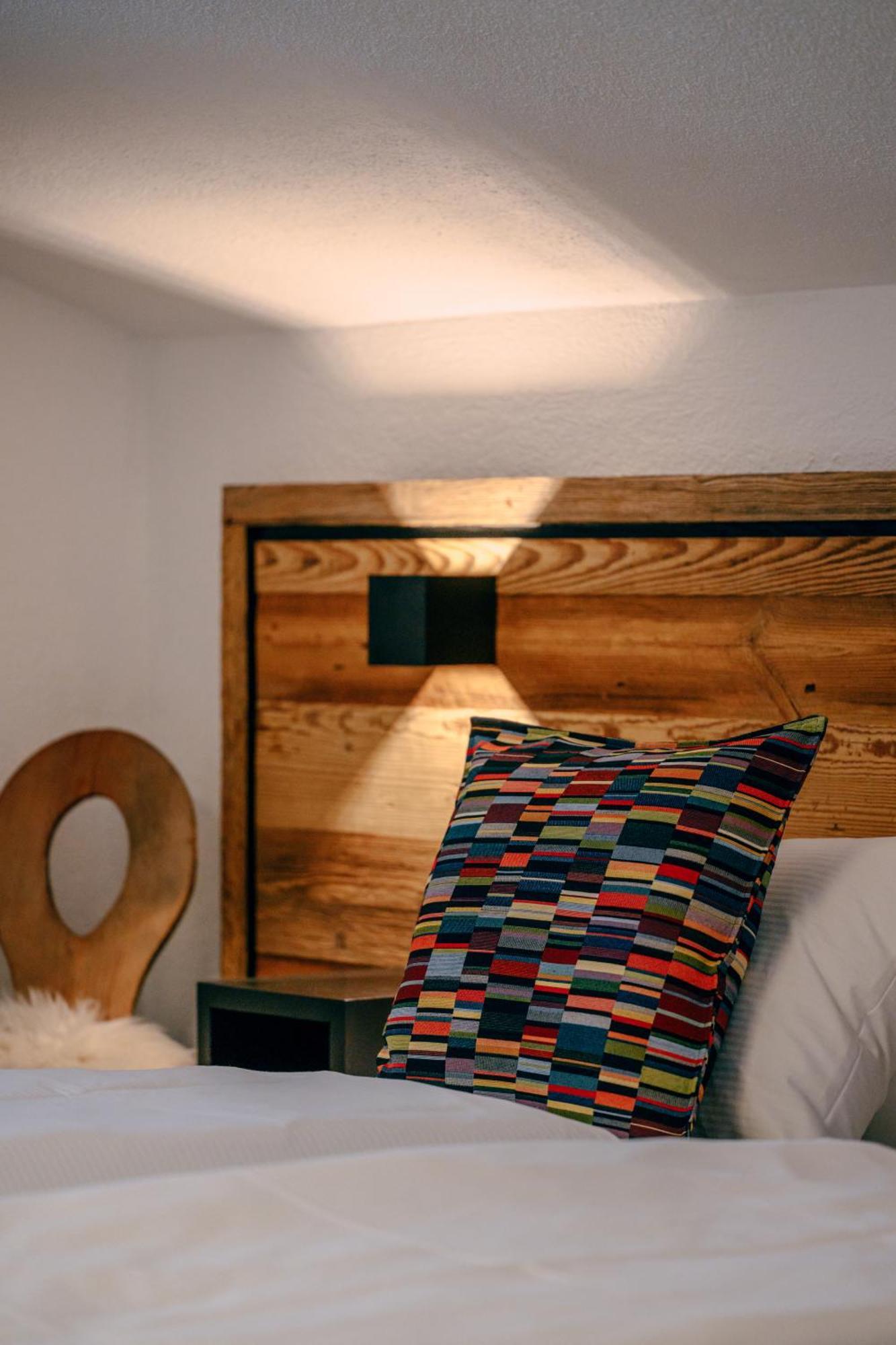 Haus Richard Falch - Inklusive Kostenloser Premium-Sommerkarte Sankt Anton am Arlberg Ngoại thất bức ảnh